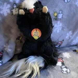 steiff Cosy skunk.

Great condition still has button